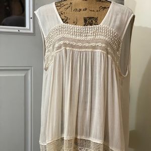 Just Cruisiuy white lace tank top